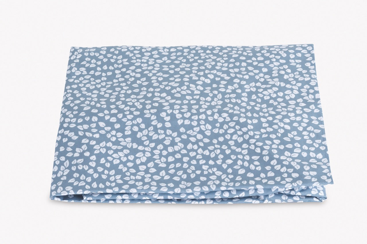 Image of Matouk Margot fitted sheet in color hazy blue reverse.