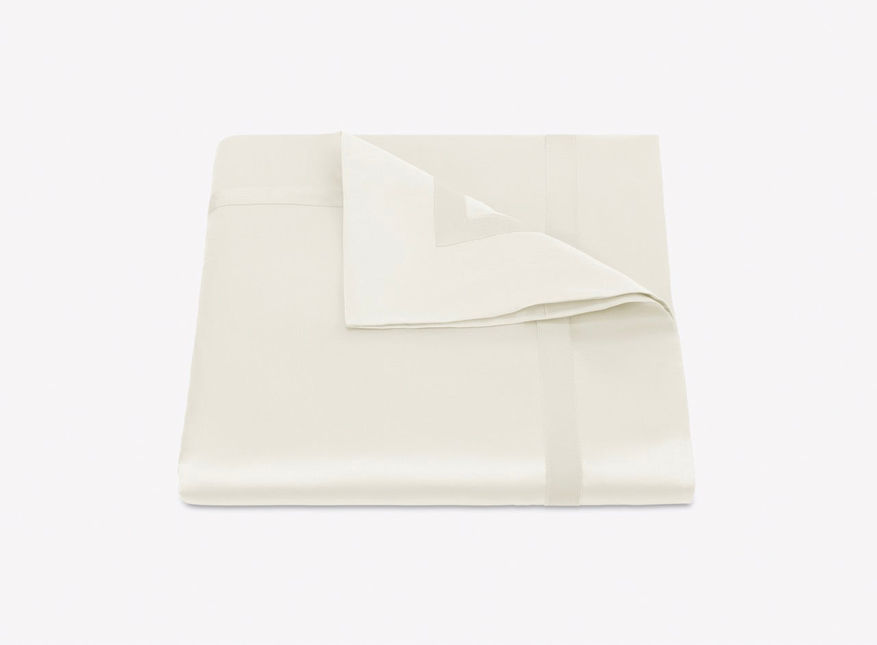 Image of Matouk Nocturne duvet in color bone.