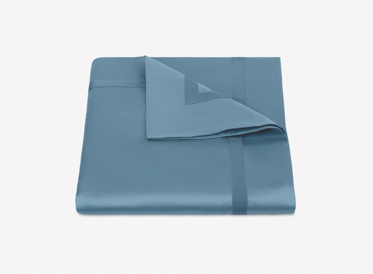 Image of Matouk Nocturne duvet in color sea.