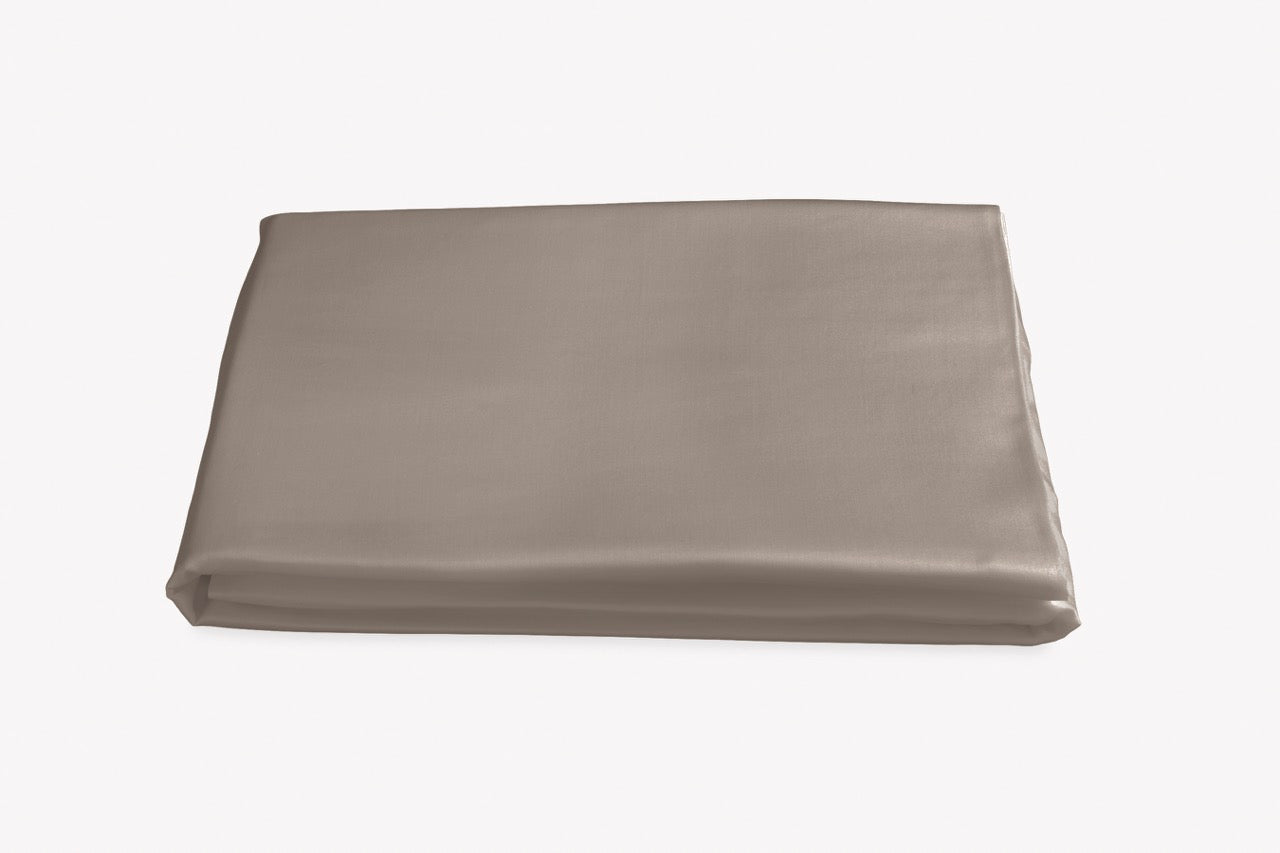 Image of Matouk Nocturne fitted sheet in color mocha.