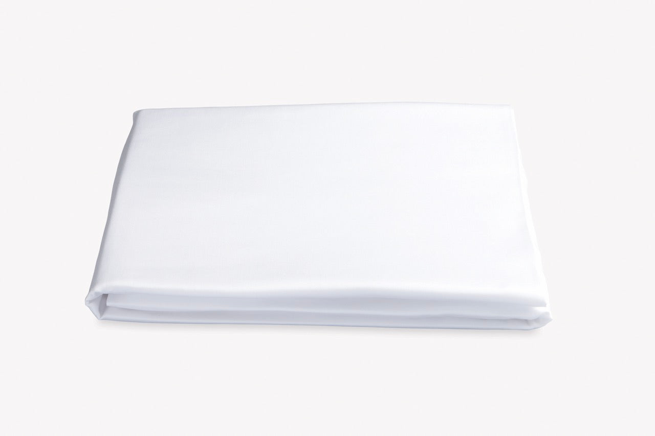 Image of Matouk Nocturne fitted sheet in color white.