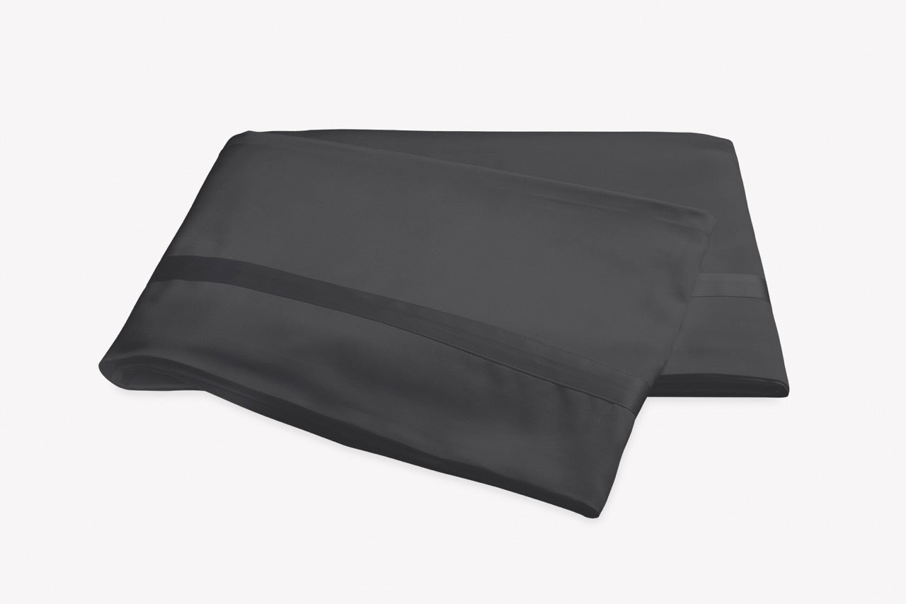 Image of Matouk Nocturne flat sheet in color black.