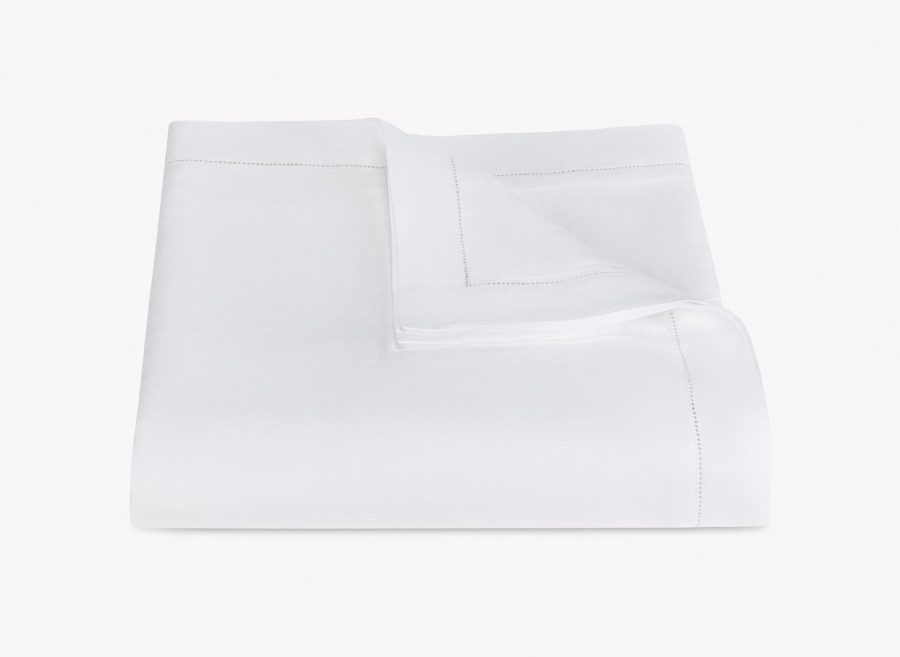 Image of Matouk Roman hemstitch duvet in color white.