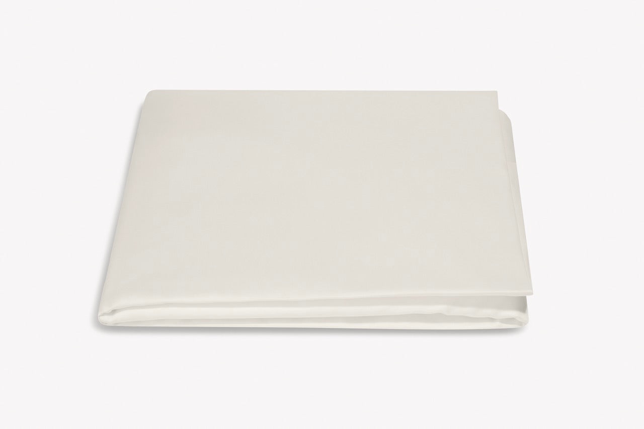 Image of Matouk Talita fitted sheet in color bone.