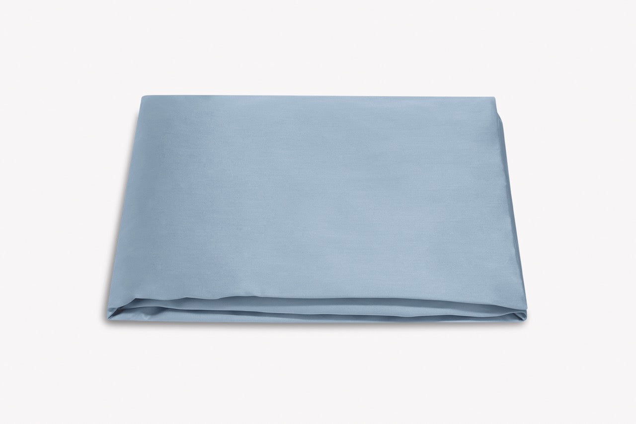 Image of Matouk Talita fitted sheet in color hazy blue.