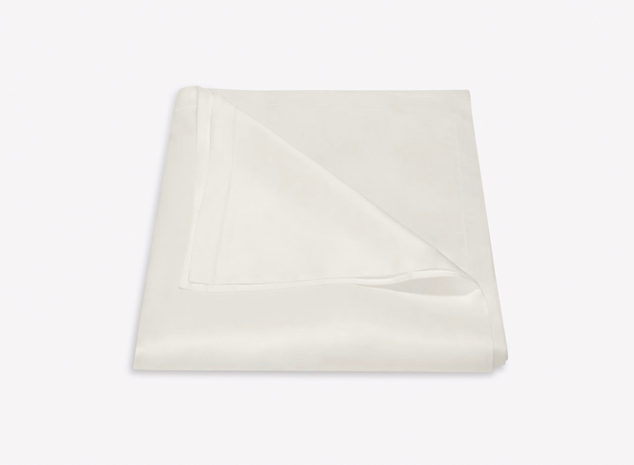 Image of Matouk Talita satin stitch duvet in color bone.