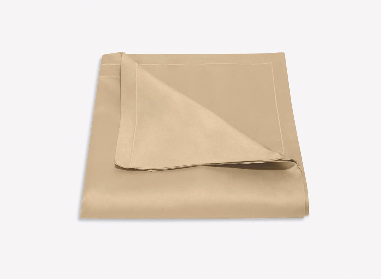 Image of Matouk Talita satin stitch duvet in color champagne.