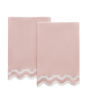 Photo of the Mirasol | Scalloped Linen Guest Towel Set ensemble.