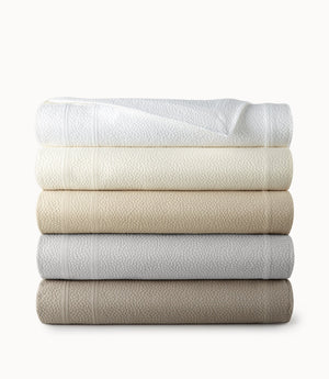 Photo of the Montauk | Coverlet ensemble.