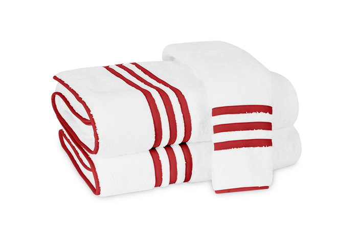 Photo of the Newport | Guest Towel ensemble.