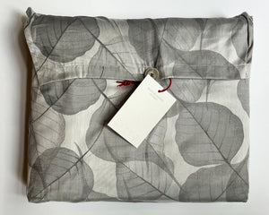 Photo of the Ontano Jacquard | Duvet Cover ensemble.