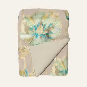 Photo of the Opium | Throw ensemble.
