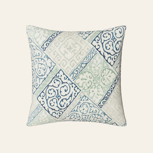 Photo of the Oporto | Pillow ensemble.