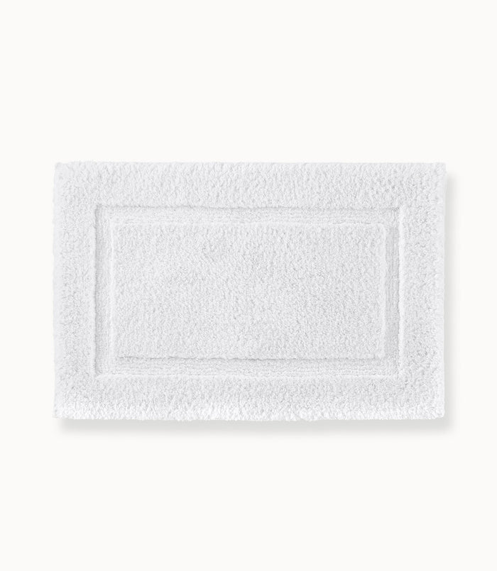 Photo of the Tiffany Cloud | Bath Rug ensemble.