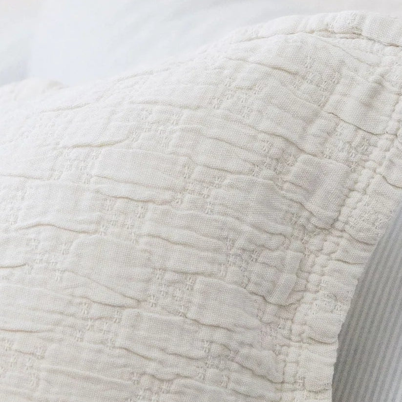Ojai Matelassé | Coverlet