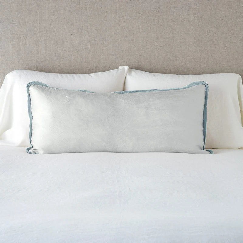 Paloma | Throw Pillow