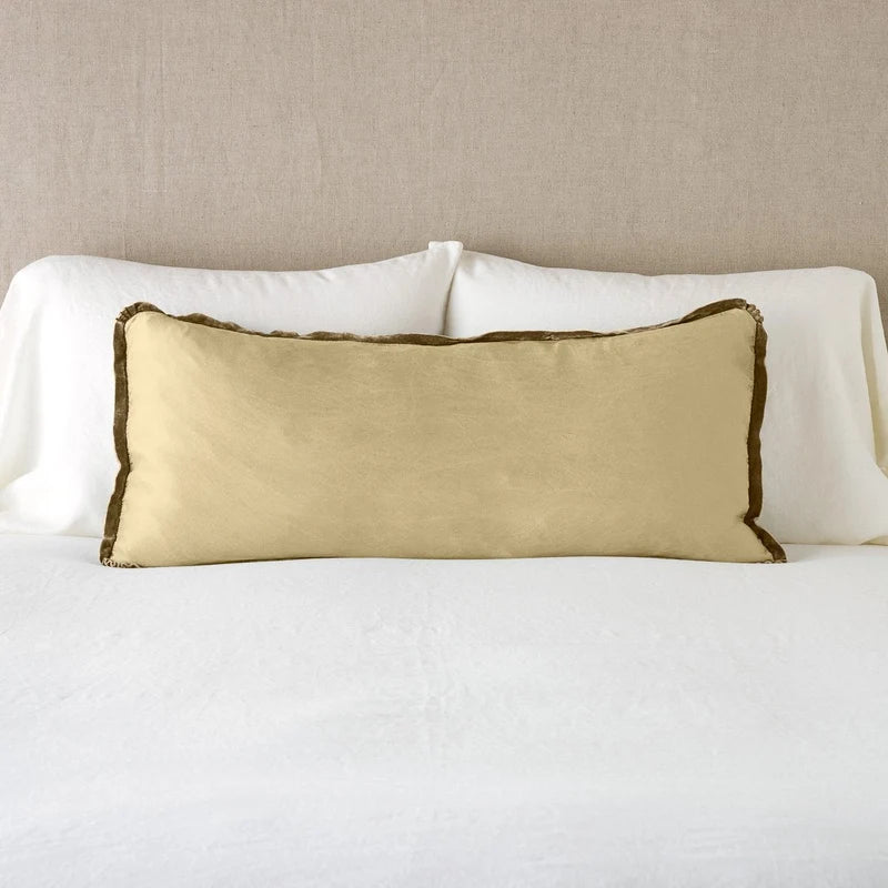 Paloma | Throw Pillow