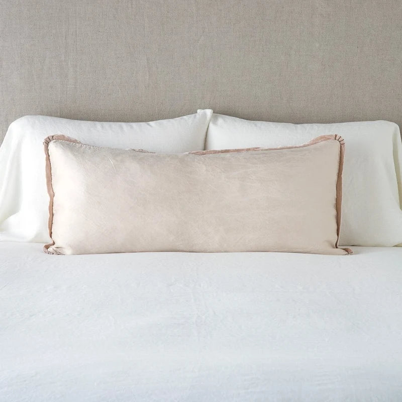 Paloma | Throw Pillow