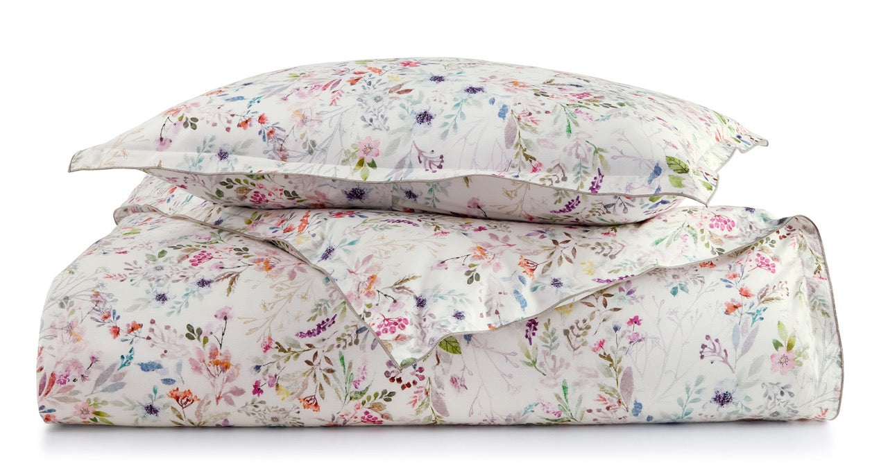 Image of Peacock Alley Chloe bedding Set.