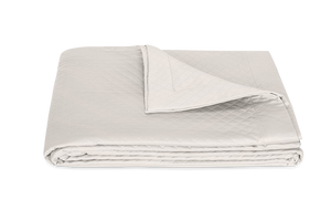 Photo of the Petra | Coverlet ensemble.