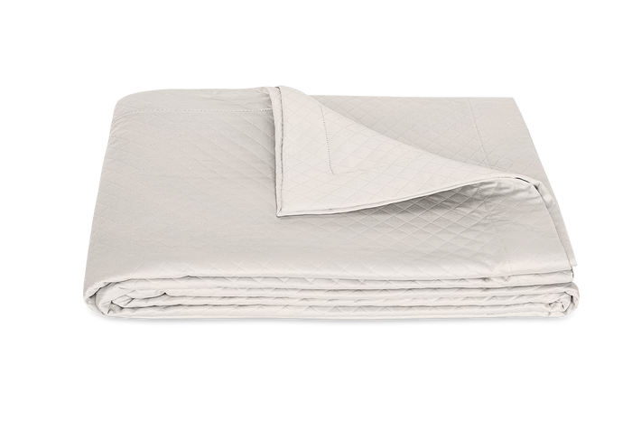 Photo of the Petra | Coverlet ensemble.
