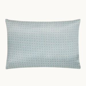 Photo of the Rattan Silk | Piped Pillowcase ensemble.
