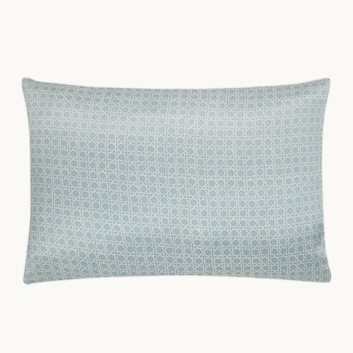 Photo of the Rattan Silk | Piped Pillowcase ensemble.