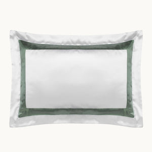 Photo of the Ebury Oxford Silk Pillowcase ensemble.