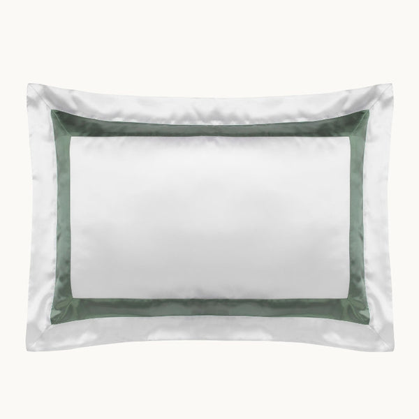 Photo of the Ebury Oxford Silk Pillowcase ensemble.