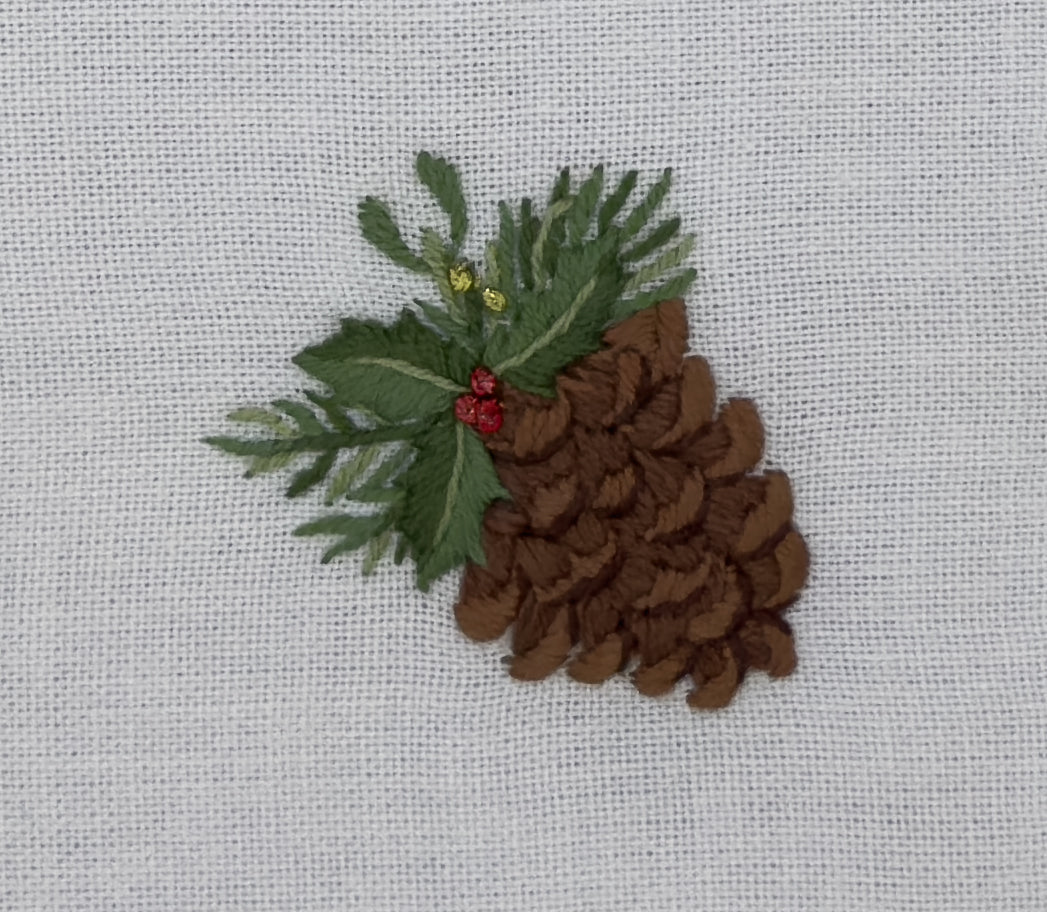 Pinecone Holly Cocktail Napkins