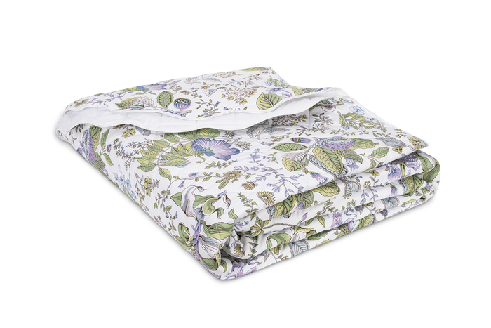 Photo of the Pomegranate Schumacher Collection | Quilt ensemble.