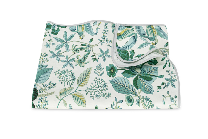 Photo of the Pomegranate Linen | Tablecloth ensemble.