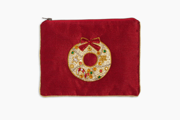 Photo of the Ribbon Wreath Zipper Pouch ensemble.