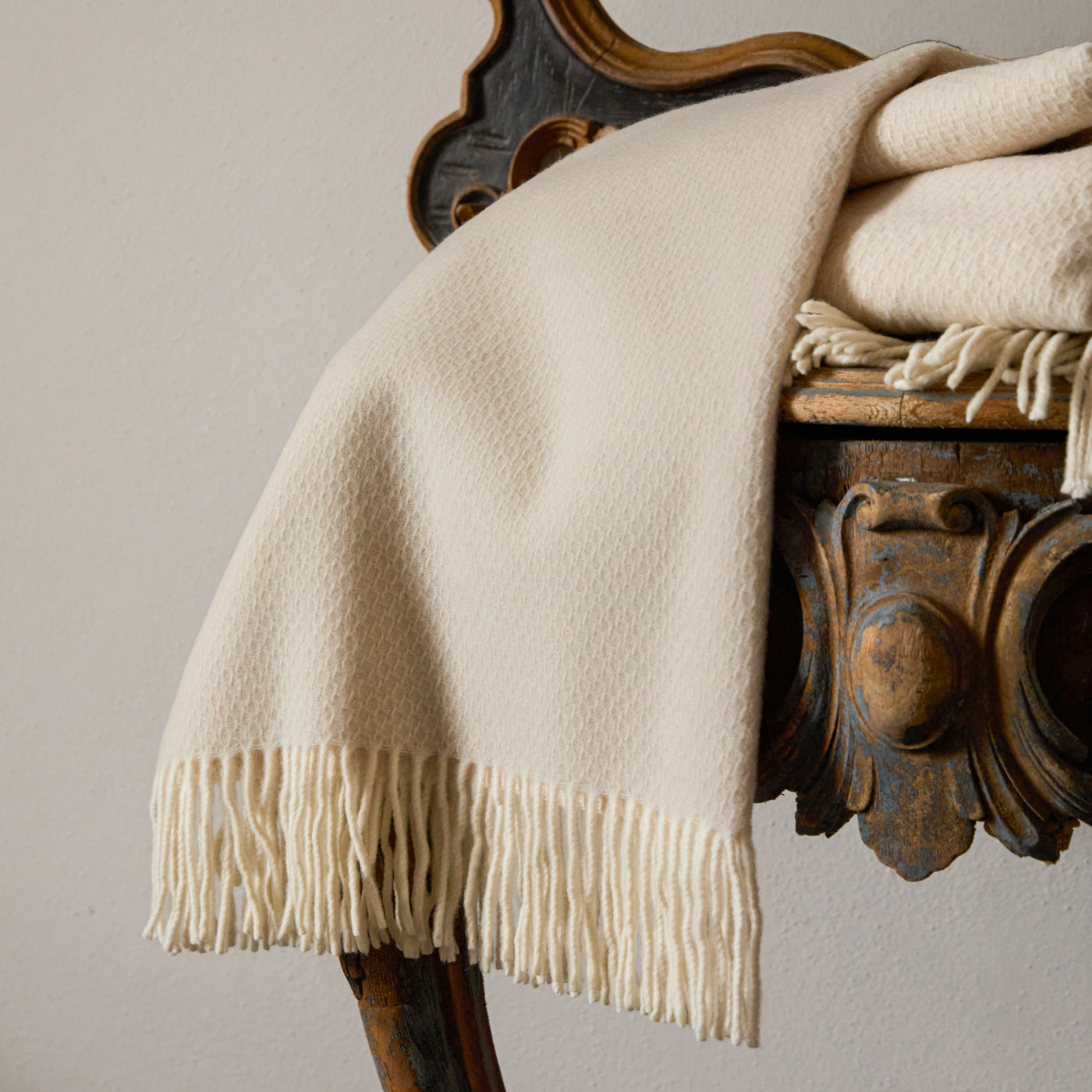 Radda | Throw