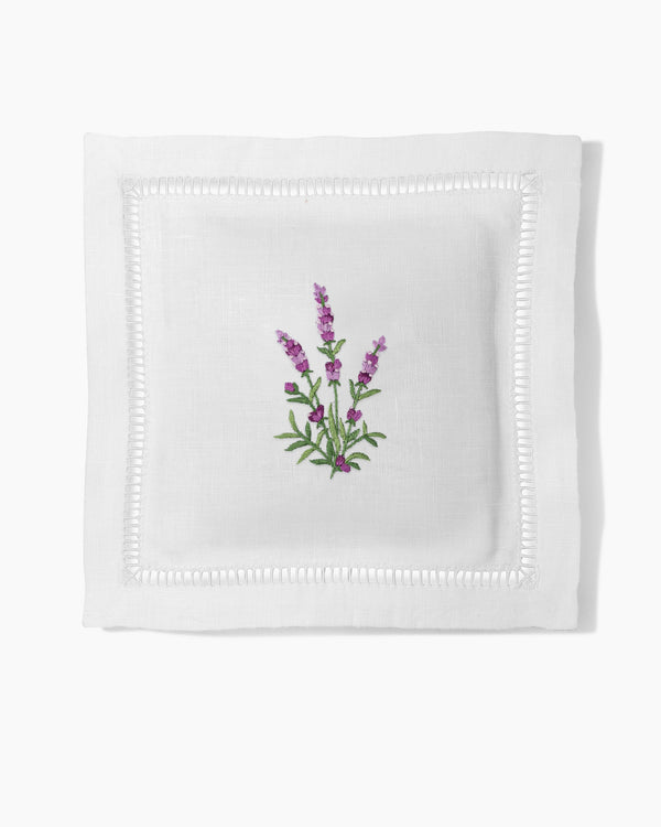 Photo of the Lavender Botanical Sachet ensemble.