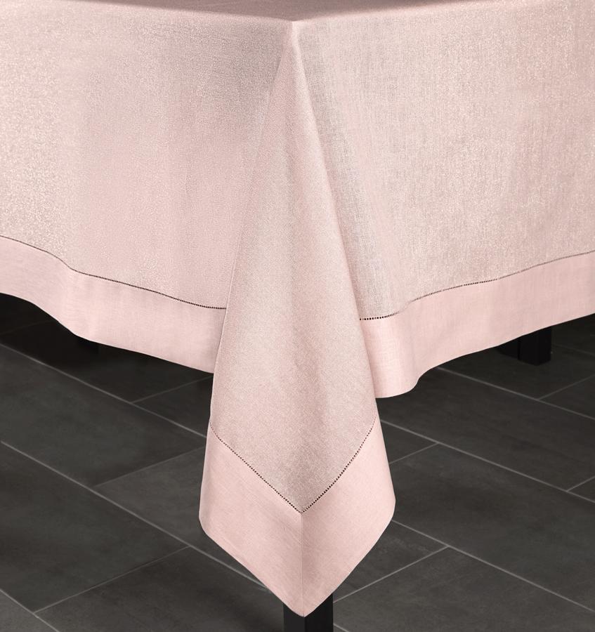 Sferra Reece | Tablecloth Petal/Gold
