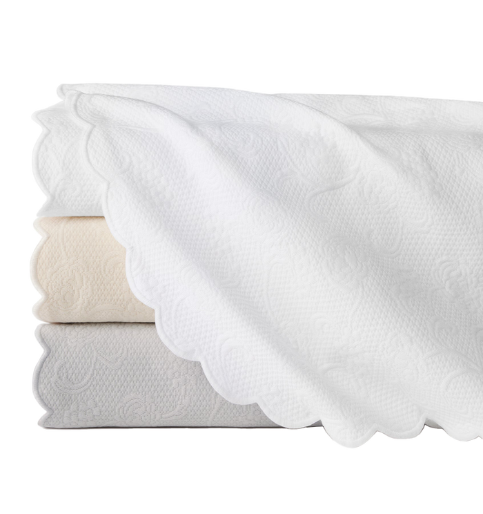 Photo of the Alice | Coverlet ensemble.