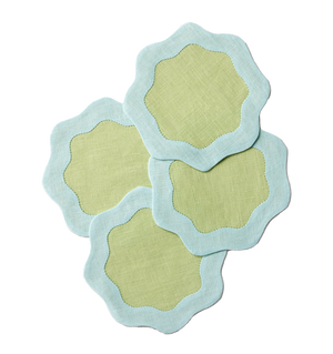 Photo of the Ondulato | Cocktail Napkin ensemble.