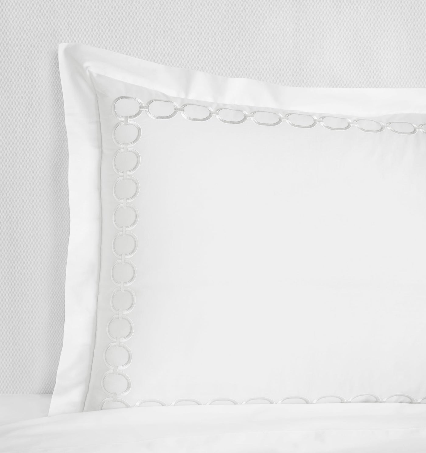 Sferra Catena | Sham White/Lunar