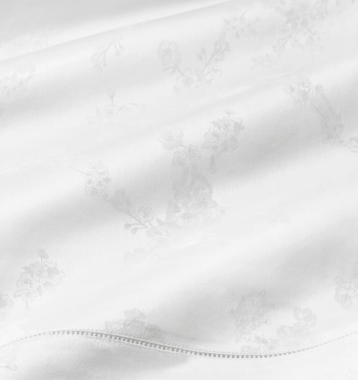 Photo of the SFERRA Giza 45 Natura | Fitted Sheet ensemble.