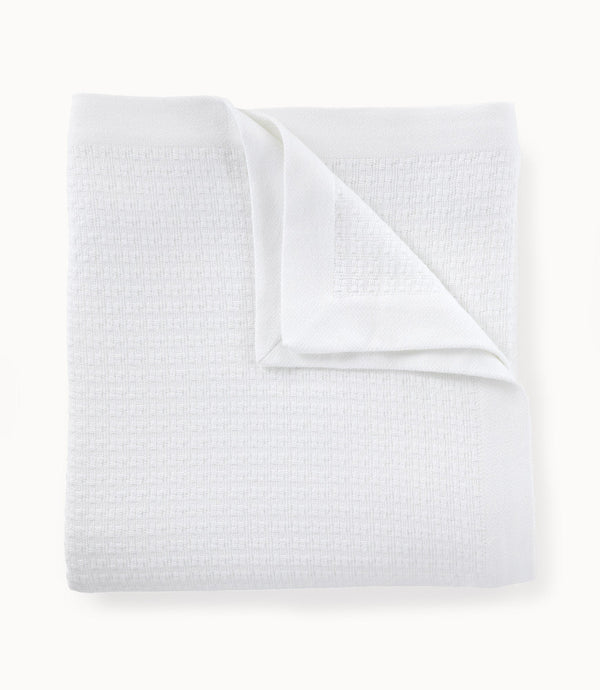 Photo of the Newport | Blanket ensemble.