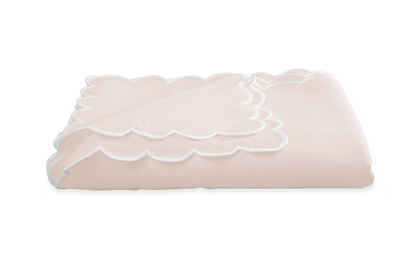 Photo of the Savannah Gardens | Tablecloth ensemble.