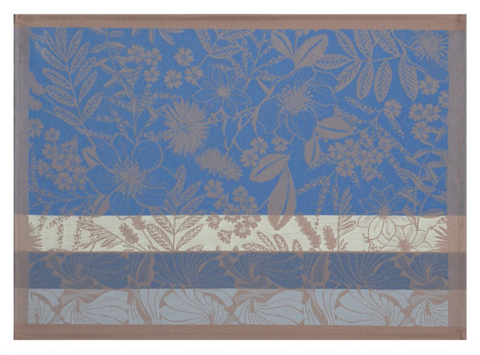 Photo of the Cottage Cotton | Coated Placemat ensemble.