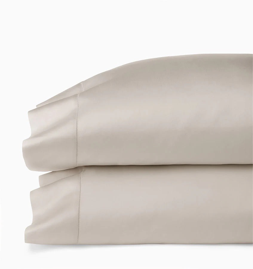 Image of Sferra Giotto pillowcase in color Bone.