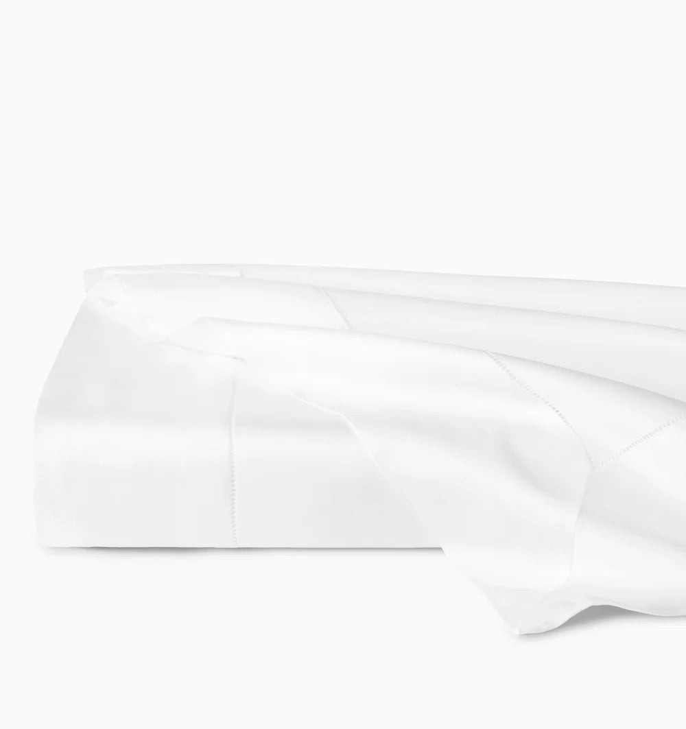 Image of Sferra Giza45 Sateen flat sheet in color White.