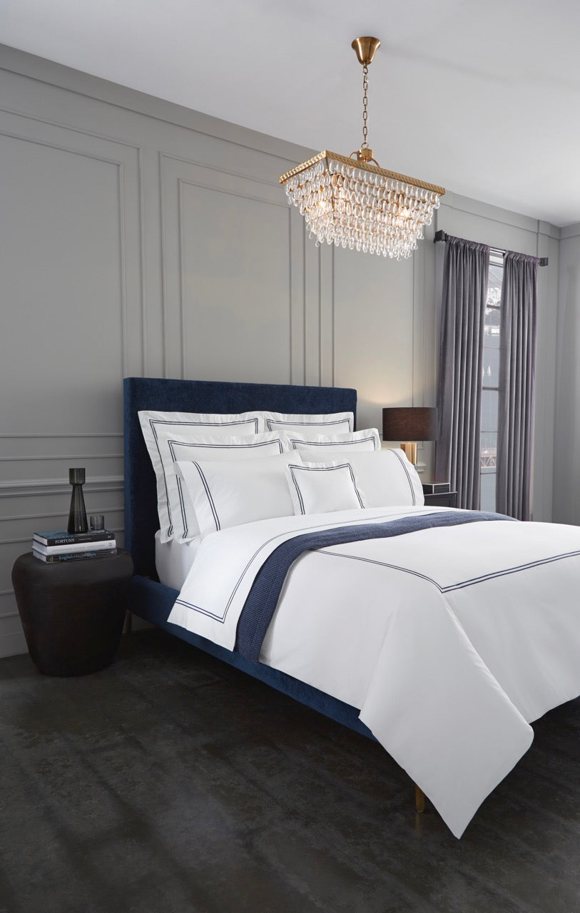 Image of Sferra Grande Hotel bedding.