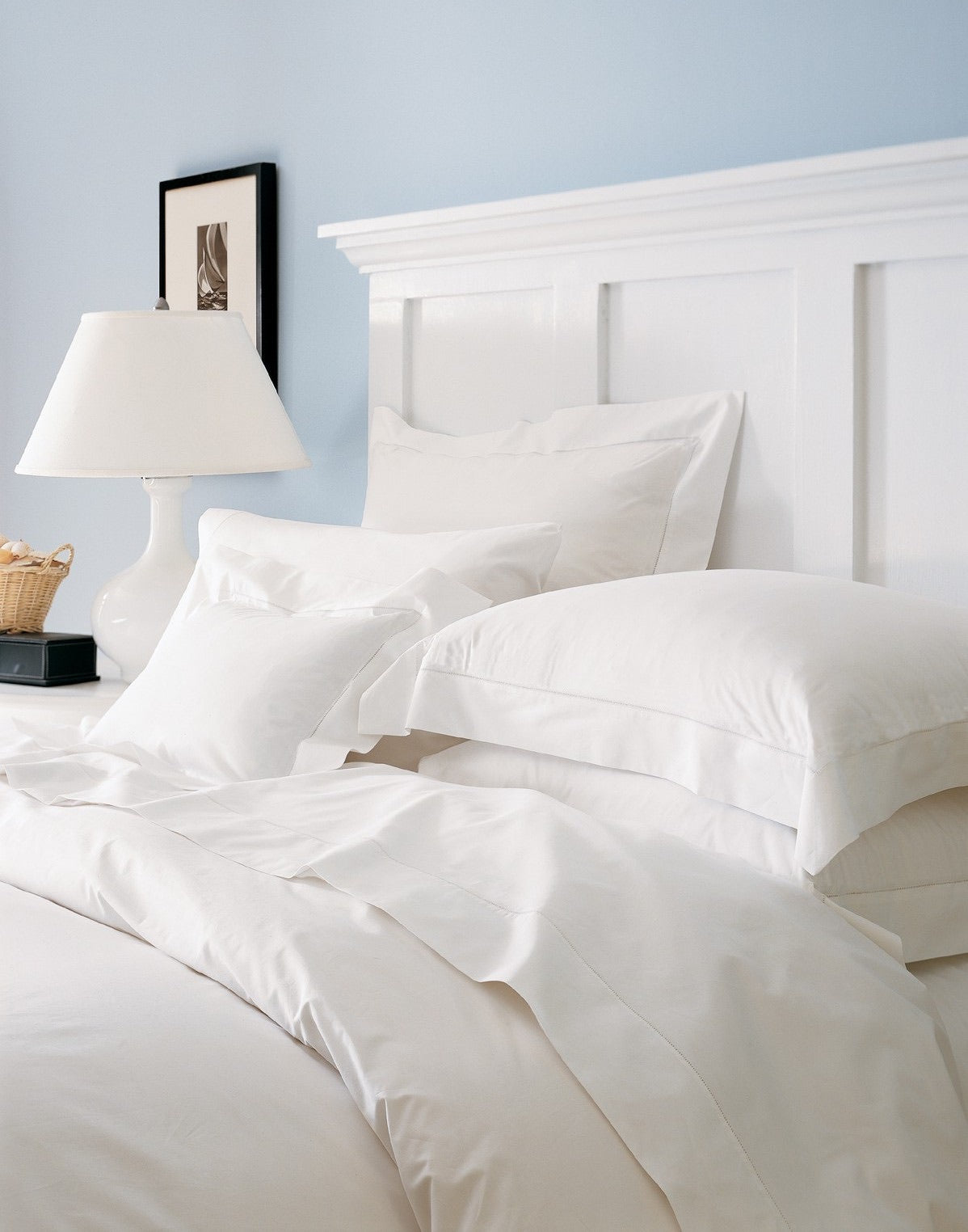 Image of Sferra Sereno bedding pillows.