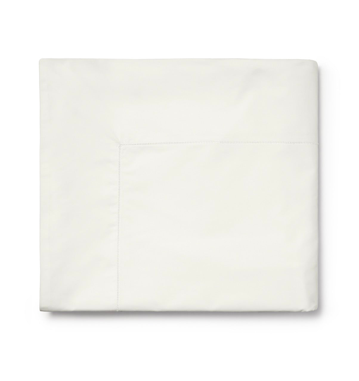 Image of Sferra Sereno flat sheet in color Ivory.