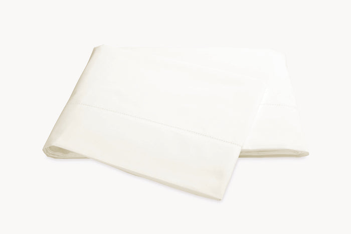 Photo of the Sierra Hemstitch | Flat Sheet ensemble.