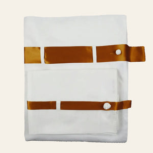 Photo of the Silk Band | Sheet Set ensemble.